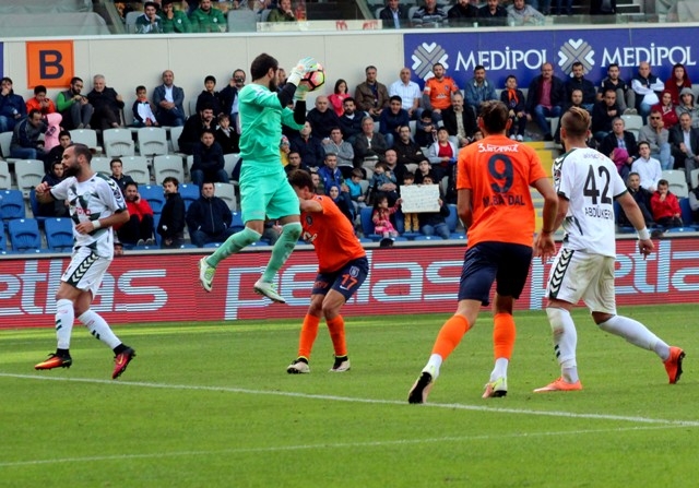 M. BAŞAKŞEHİR: 1-A. KONYASPOR:1 32