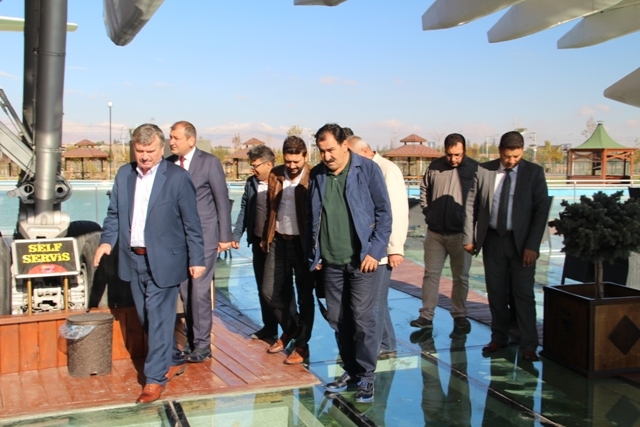 Akyürek, Uçak Kafe’yi basına tanıttı 1