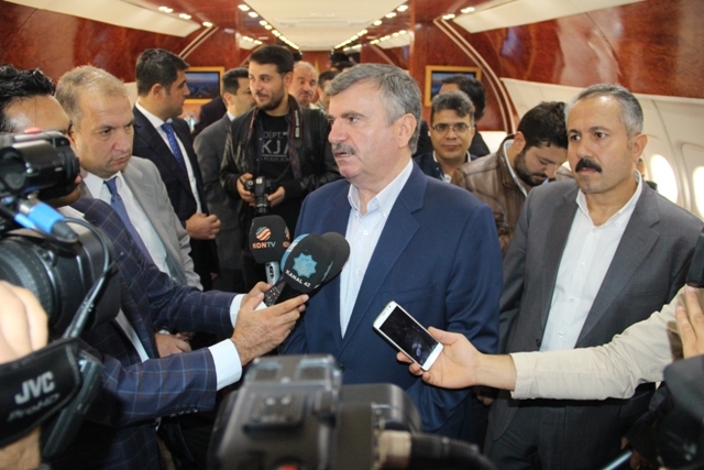 Akyürek, Uçak Kafe’yi basına tanıttı 12