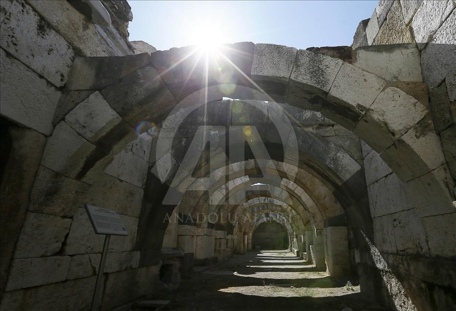 İzmir'in son antik kenti: "Smyrna Agorası" 10