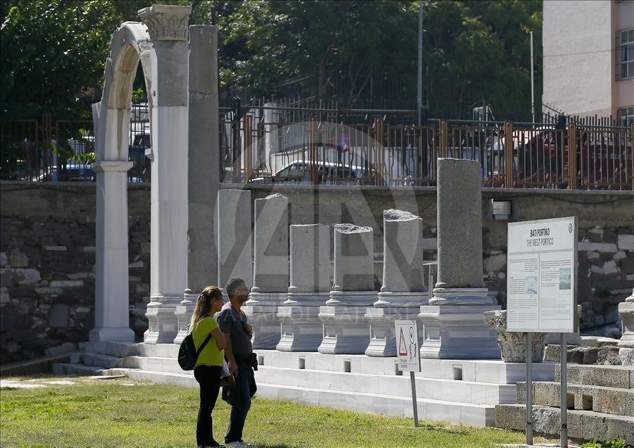 İzmir'in son antik kenti: "Smyrna Agorası" 6