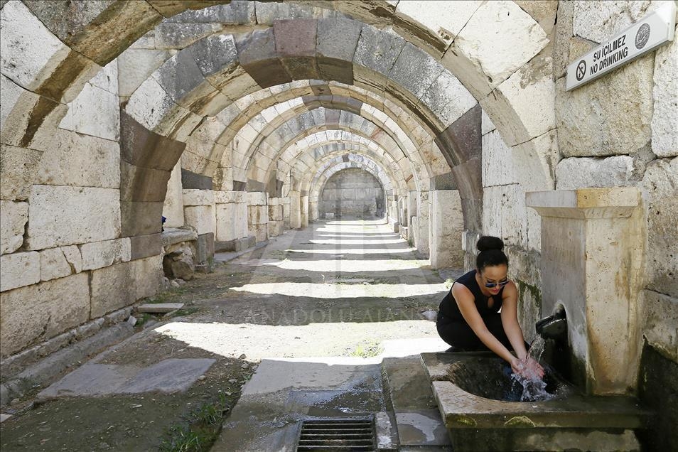 İzmir'in son antik kenti: "Smyrna Agorası" 8