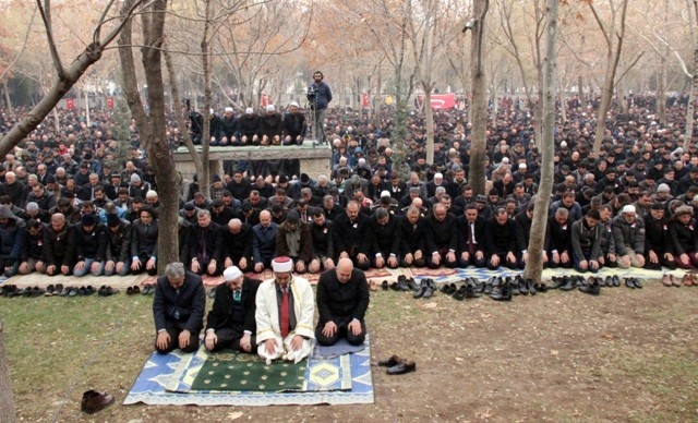 Şehit Polis Metin Düzgün son yolculuğuna uğurlandı 1