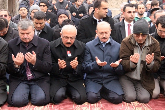 Şehit Polis Metin Düzgün son yolculuğuna uğurlandı 14