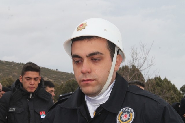 Şehit polis memuru Oğuzhan Duyar toprağa verildi 14
