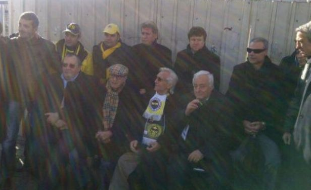 F.Bahçeliler meydana indi 11