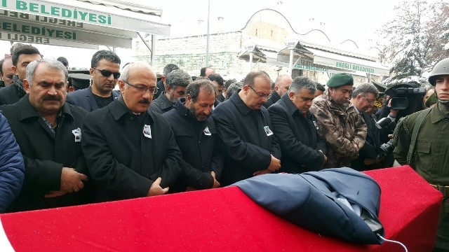 Şehit Uzman Çavuş Burak Boz toprağa verildi 14