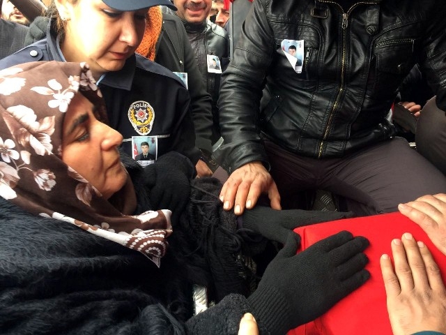 Şehit Uzman Çavuş Burak Boz toprağa verildi 15