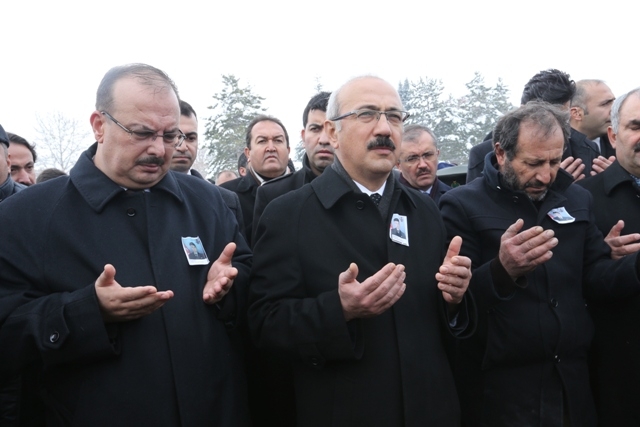 Şehit Uzman Çavuş Burak Boz toprağa verildi 8