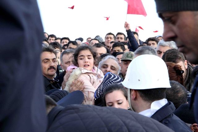 KAHRAMAN POLİSE SON GÖREV 12