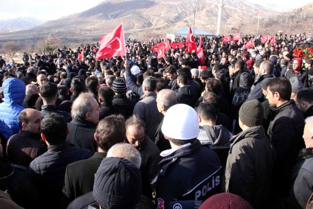KAHRAMAN POLİSE SON GÖREV 17