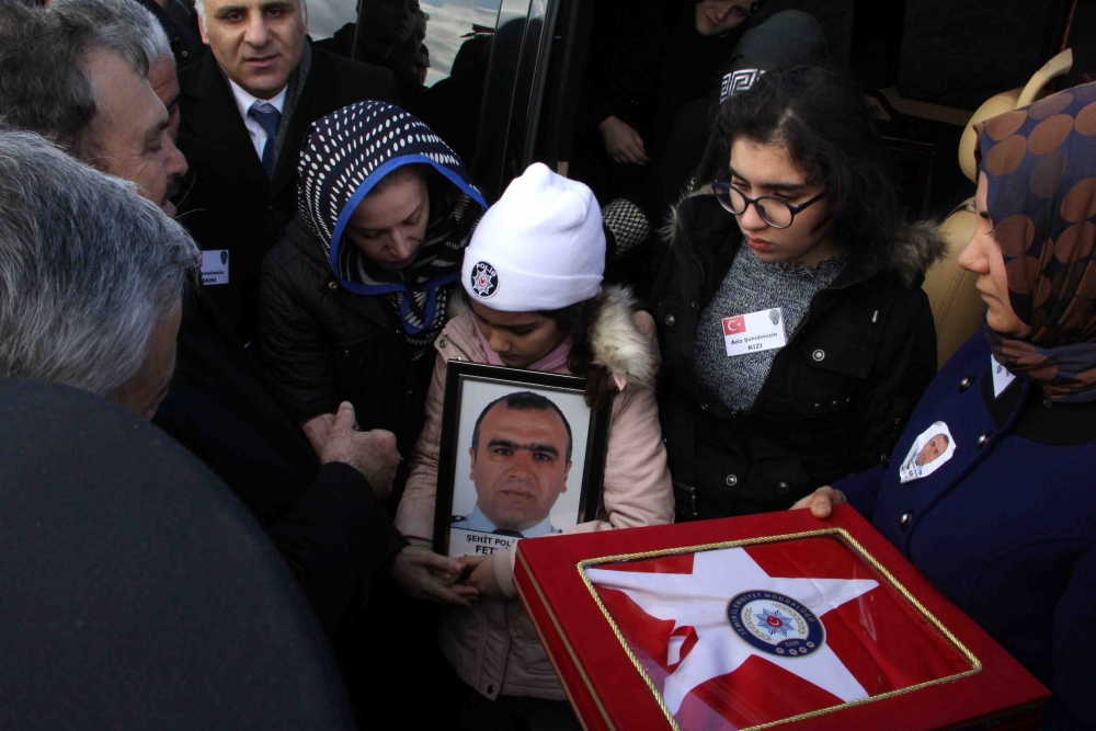 KAHRAMAN POLİSE SON GÖREV 24