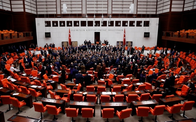 TBMM'DE ANAYASA GÖRÜŞMELERİ MANZARALARI 10