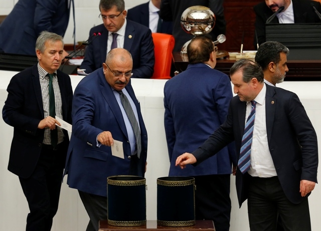 TBMM'DE ANAYASA GÖRÜŞMELERİ MANZARALARI