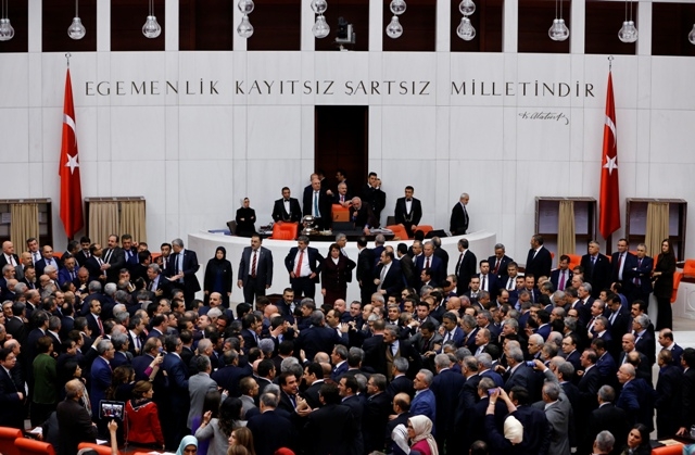 TBMM'DE ANAYASA GÖRÜŞMELERİ MANZARALARI 21