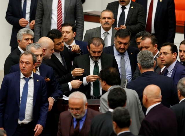 TBMM'DE ANAYASA GÖRÜŞMELERİ MANZARALARI 34