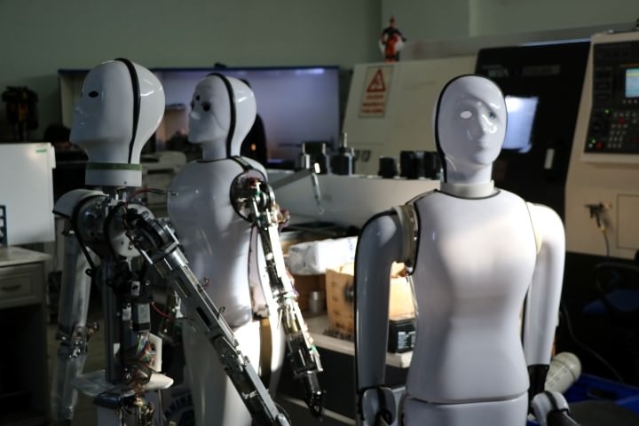 Ev hanımları onu çok sevecek: Robot Ada 6