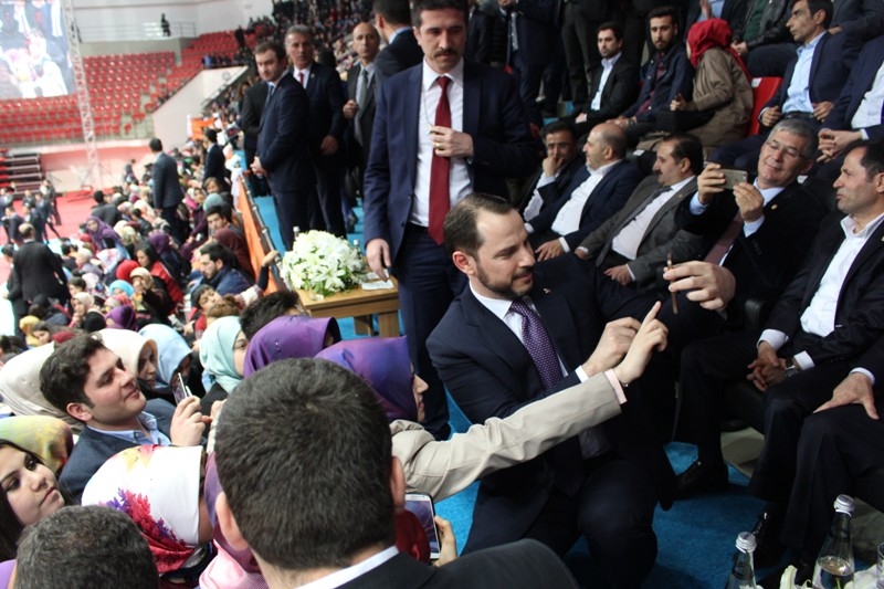Enerji ve Tabii Kaynaklar Bakanı Albayrak Konya'da 10