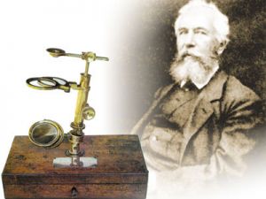 İlk  Mikroskop