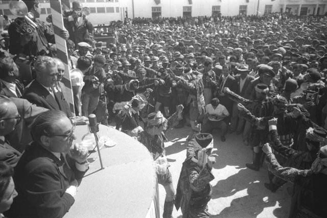 Liderlerin eski miting fotoğrafları