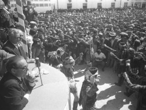 Liderlerin eski miting fotoğrafları