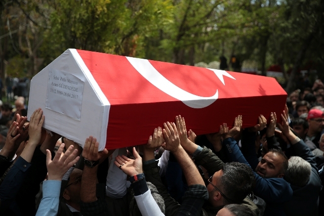 Şehit polis Azam Güdendede son yolculuğuna uğurlandı