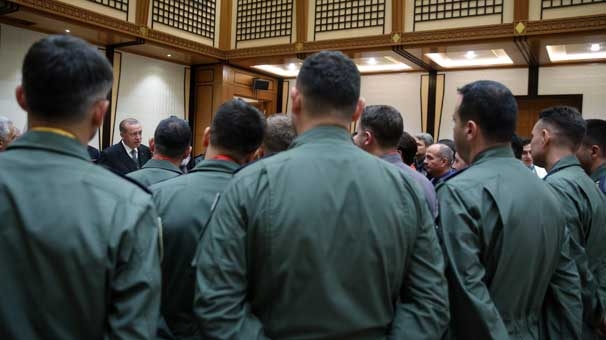 Cumhurbaşkanı Erdoğan pilotları kabul etti 9