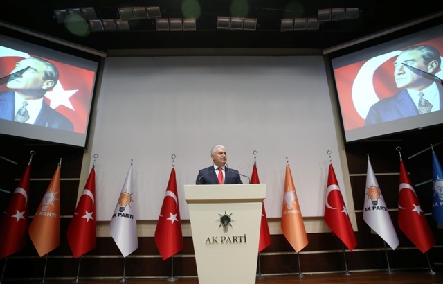 Milletin adamı Milletin partisine geri döndü 29