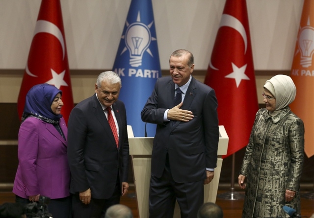 Milletin adamı Milletin partisine geri döndü 49