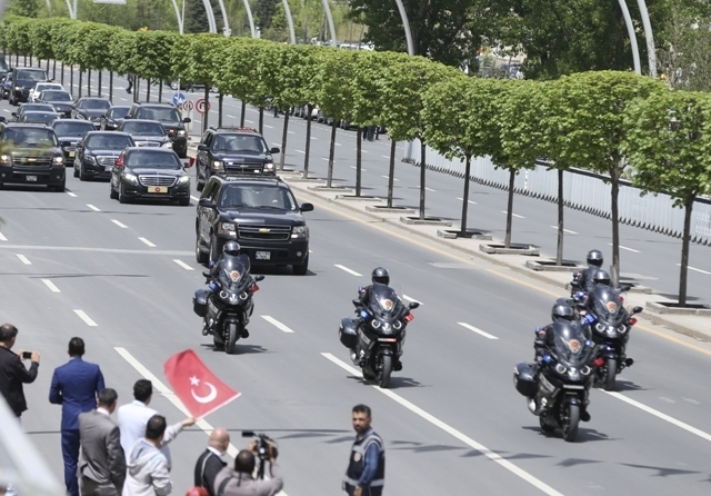 Milletin adamı Milletin partisine geri döndü 8