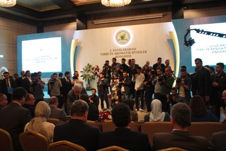 Tıbbi Aromatik Bitkiler Kongresi Konya'da Başladı 1