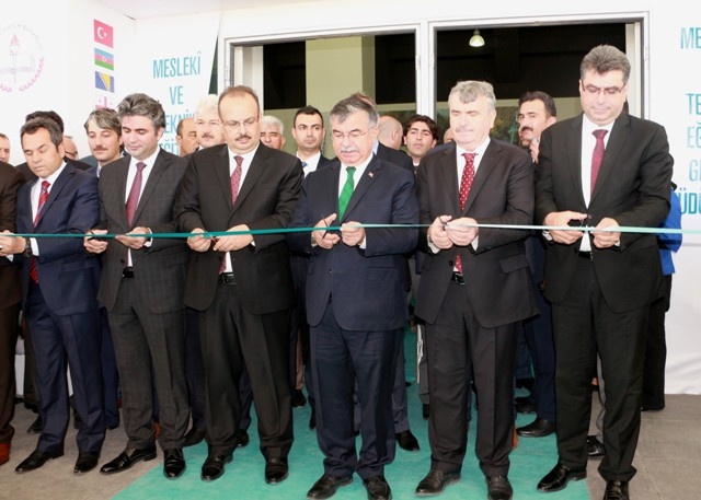 ROBOTLAR KONYA'DA YARIŞIYOR 2