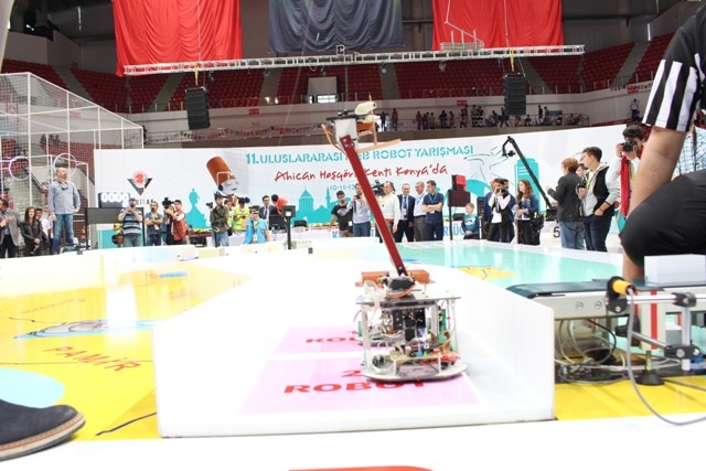 ROBOTLAR KONYA'DA YARIŞIYOR 24