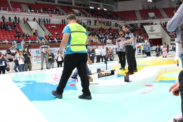 ROBOTLAR KONYA'DA YARIŞIYOR 25