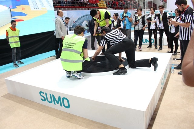 ROBOTLAR KONYA'DA YARIŞIYOR 27