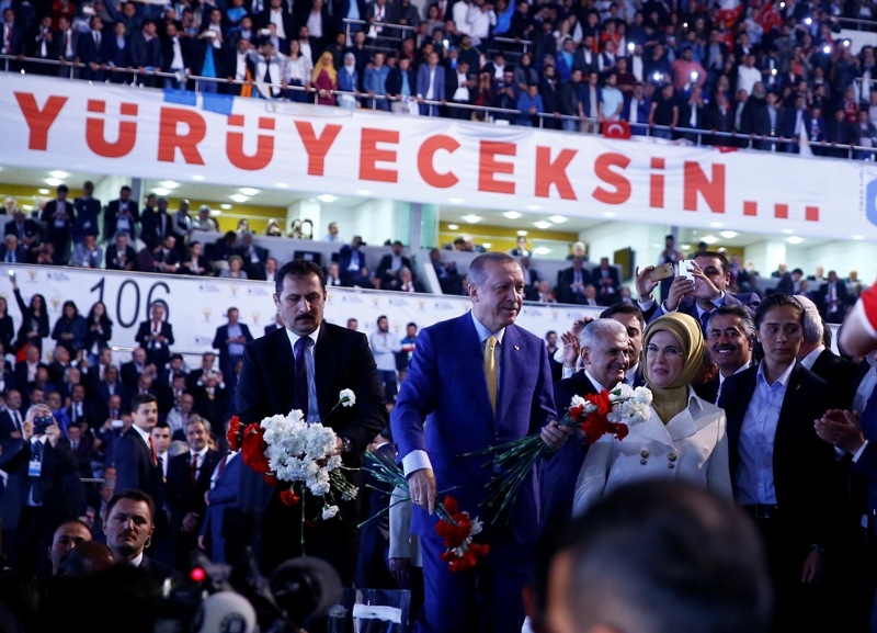 Erdoğan AK Parti Genel Başkanı oldu 14