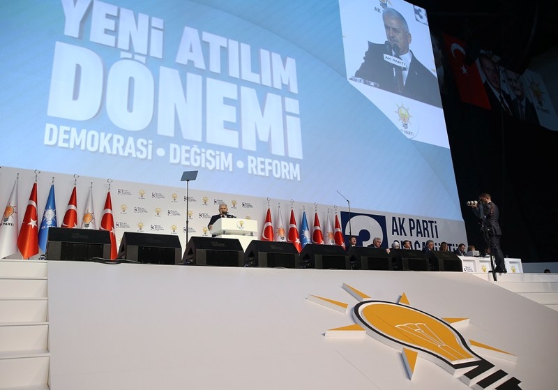 Erdoğan AK Parti Genel Başkanı oldu 27