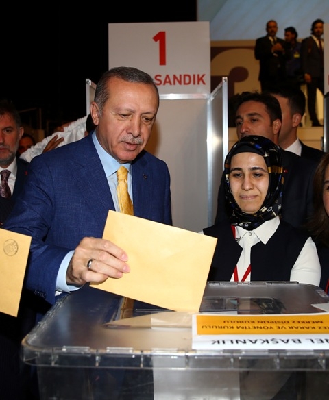 Erdoğan AK Parti Genel Başkanı oldu 60