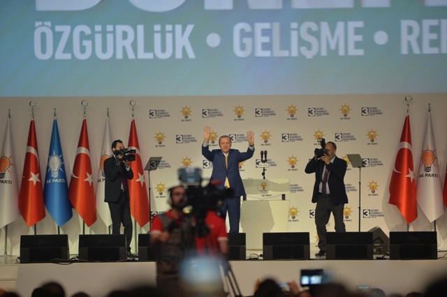 Erdoğan AK Parti Genel Başkanı oldu 66