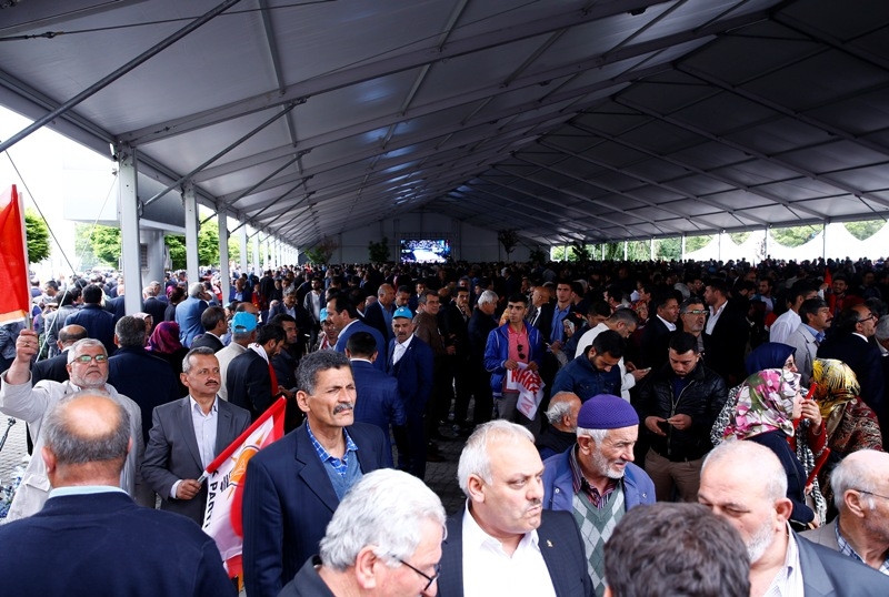 Erdoğan AK Parti Genel Başkanı oldu 9