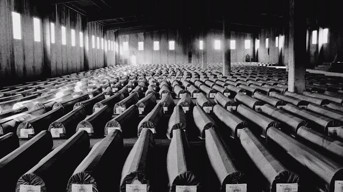 Avrupa'nın ortasında ama insanlıktan çok uzakta. SREBRENİTSA 1
