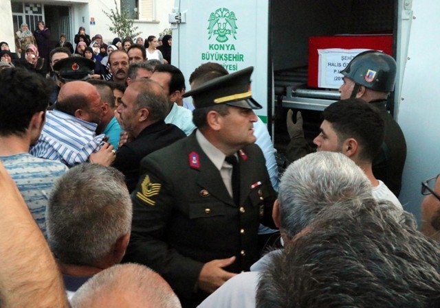 ŞEHİT HALİS ÖZCENGİZ TOPRAĞA VERİLDİ