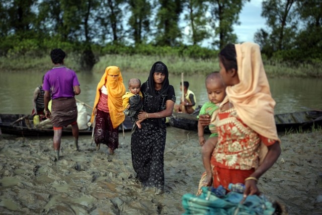 Myanmar'dan kaçmaya çalışan daha binlerce Arakanlı Müslüman var 10