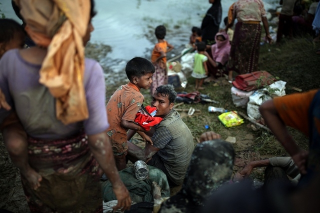 Myanmar'dan kaçmaya çalışan daha binlerce Arakanlı Müslüman var 11