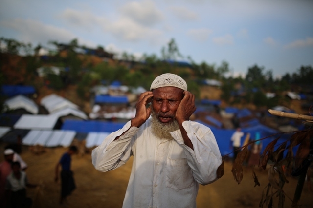 Myanmar'dan kaçmaya çalışan daha binlerce Arakanlı Müslüman var 112