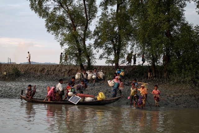Myanmar'dan kaçmaya çalışan daha binlerce Arakanlı Müslüman var 15