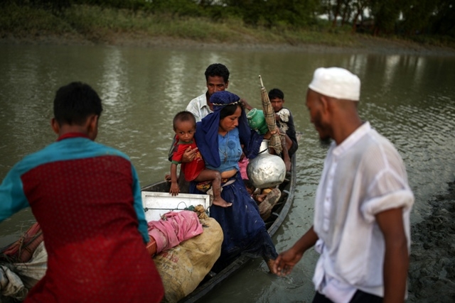 Myanmar'dan kaçmaya çalışan daha binlerce Arakanlı Müslüman var 16