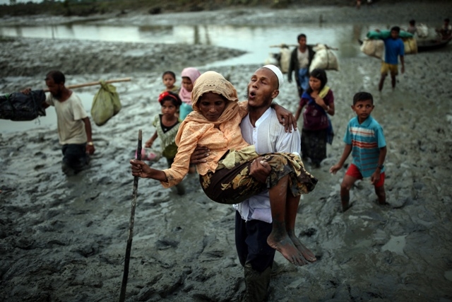 Myanmar'dan kaçmaya çalışan daha binlerce Arakanlı Müslüman var 20