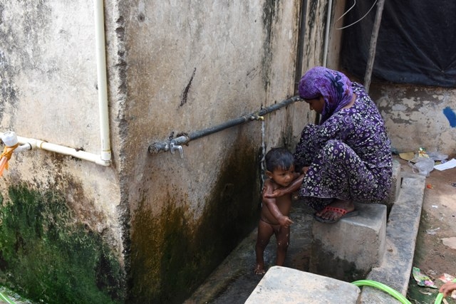 Myanmar'dan kaçmaya çalışan daha binlerce Arakanlı Müslüman var 23