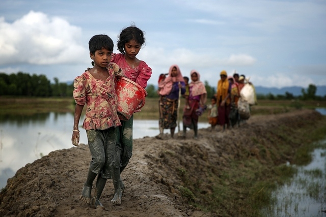 Myanmar'dan kaçmaya çalışan daha binlerce Arakanlı Müslüman var 3